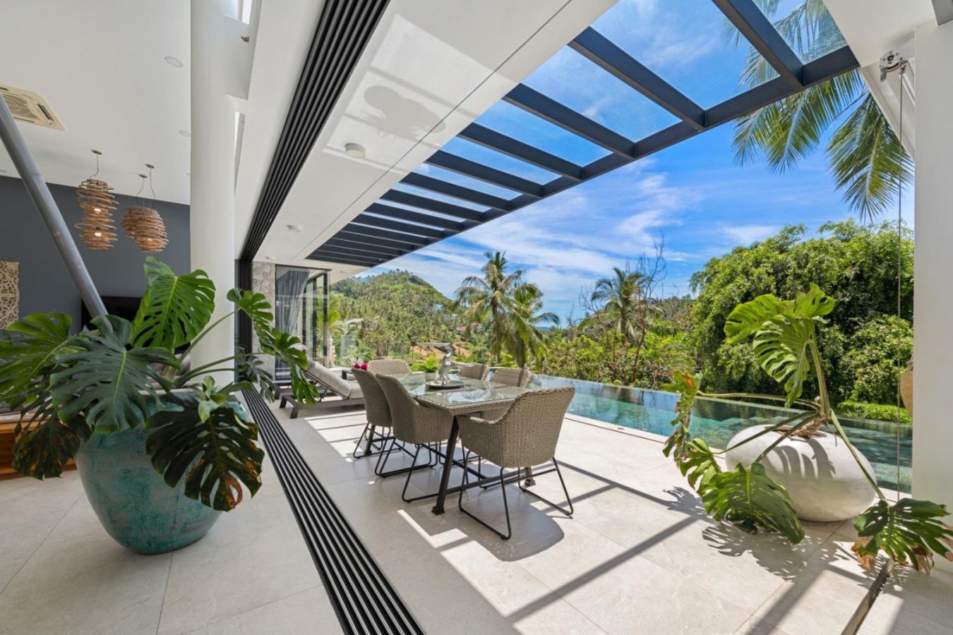 Bond Seaview Ferienhaus *
